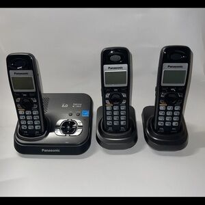 Panasonic KX-TG9331T Cordless Base Phone Dect 6.0 With 3 KX-TGA931T Handsets